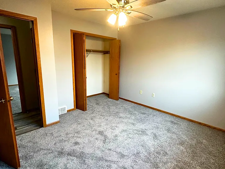 856 Kari Dr — Photo 5