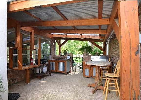 5th image of 5755 Laurel Hill Ln