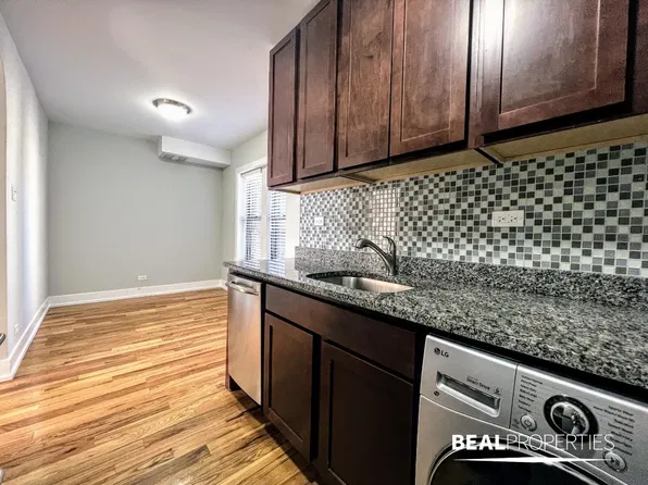 550 W Arlington, 550 W Arlington Pl #49cc53455, Chicago, IL 60614
