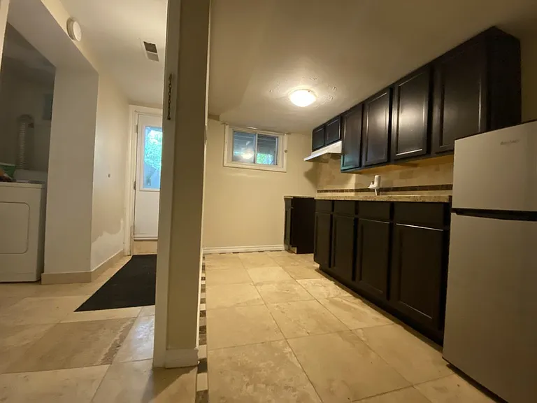 76 Eastwood Rd #X — Photo 49