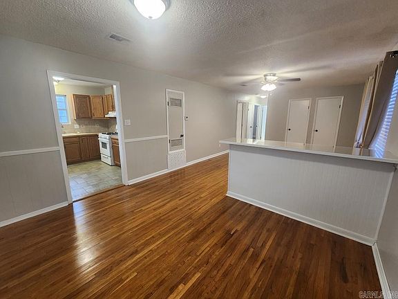 5th image of 5901 Hacienda Dr