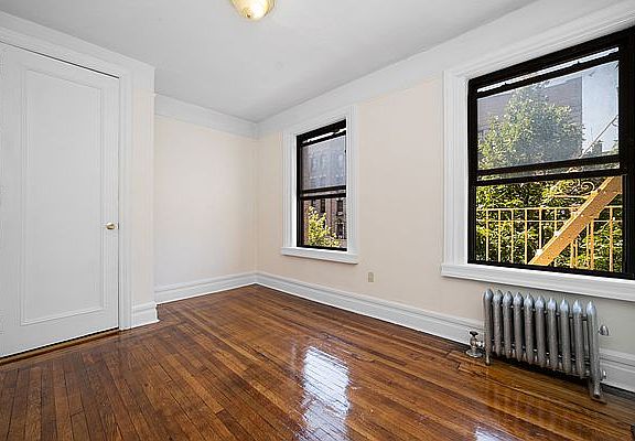 5th image of 612 W 178th St APT 45