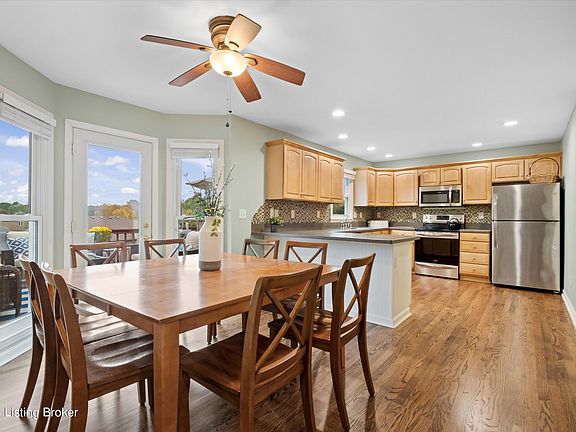 5th image of 3200 Vale Wood Ct
