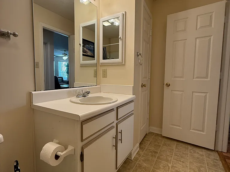 1231 Ladys Island Dr — Photo 37