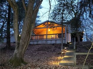 636 Club Dr, Washington, WV 26181