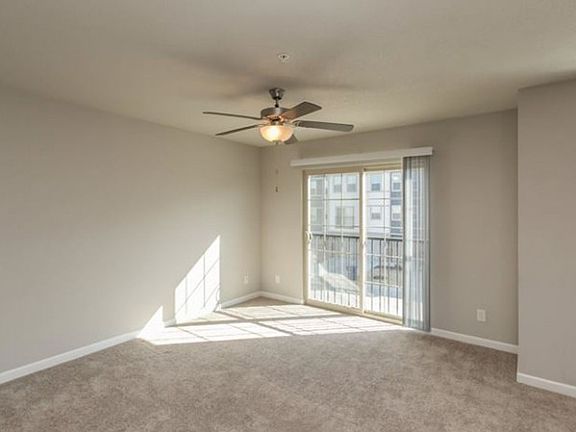 3rd image of 1084 Jasper Dr #1044