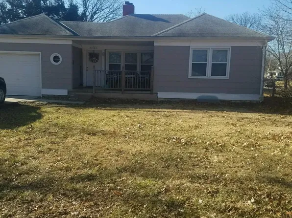 1121 N Juliette Ave, Manhattan, KS 66502