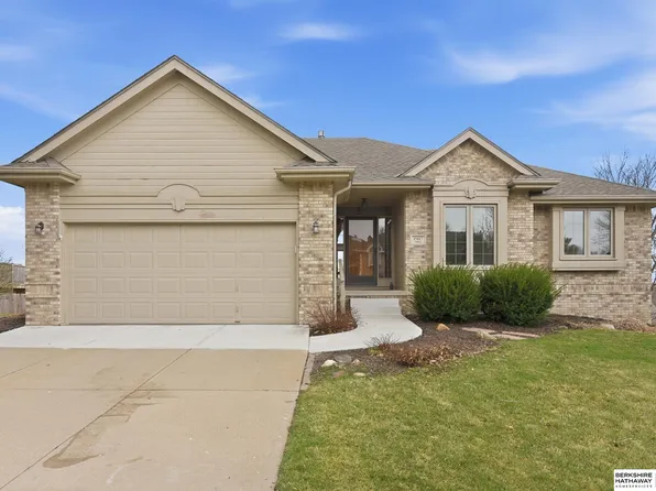 15117 Ohio St, Omaha, NE 68116