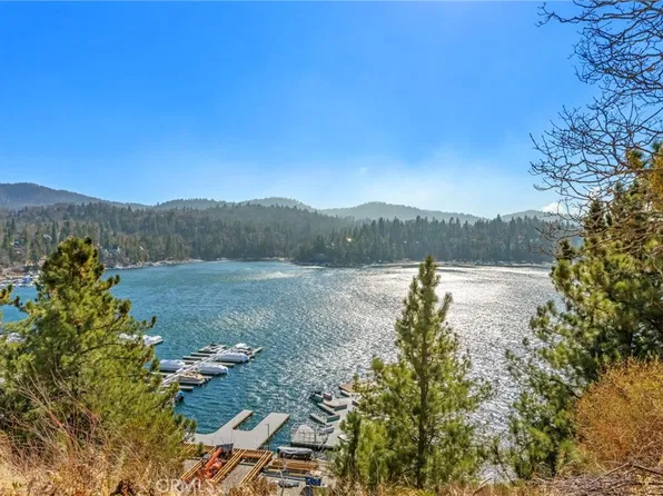 1430 Sequoia Dr, Lake Arrowhead, CA 92352