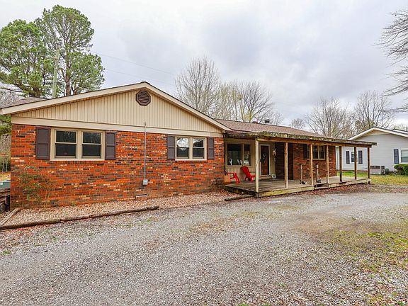 2nd image of 521 Pugh Rd