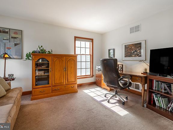5th image of 611 Lynnwood Dr
