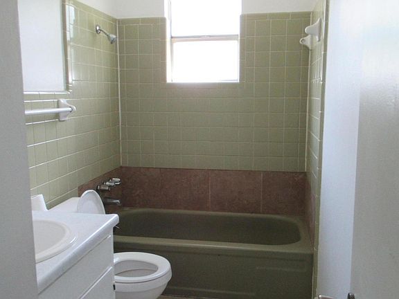 4th image of 1821 Pamela Dr