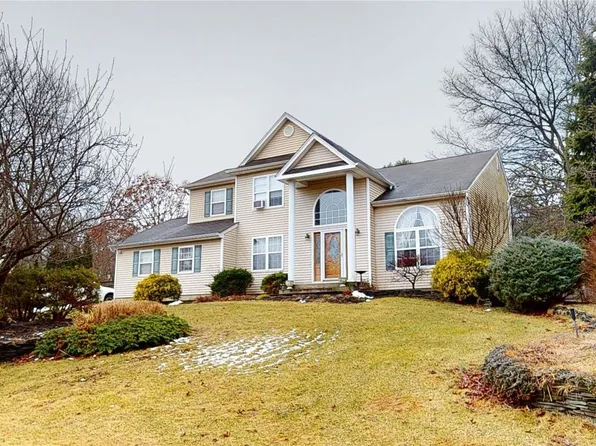 58 Winterberry Drive, Middle Island, NY 11953