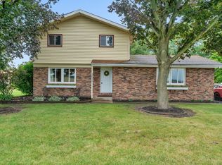 3925 S Mitchell Rd, Braceville, IL 60407