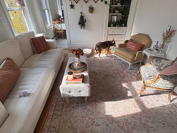 2nd image of 221 Tremont St #2