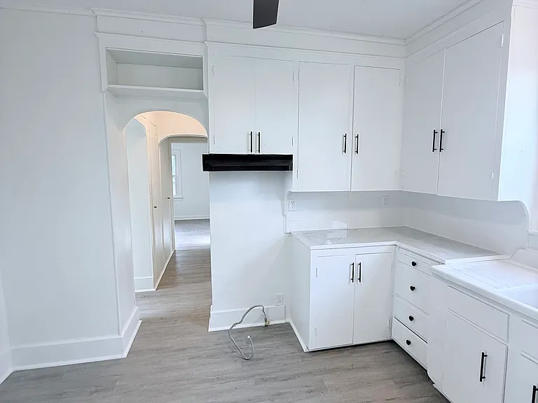 418 Sumner Ave — Photo 7