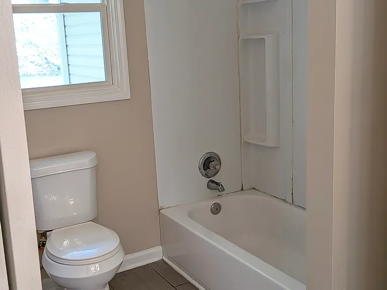 4521 Amy Rd — Photo 6