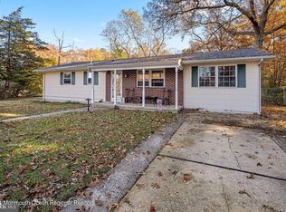 198 Cedar Ave, Tuckerton, NJ 08087