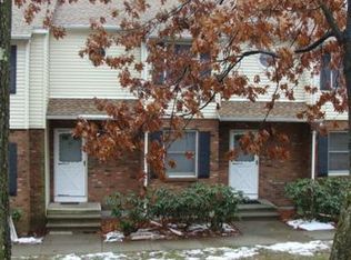 21 Cranberry Holw, Enfield, CT 06082