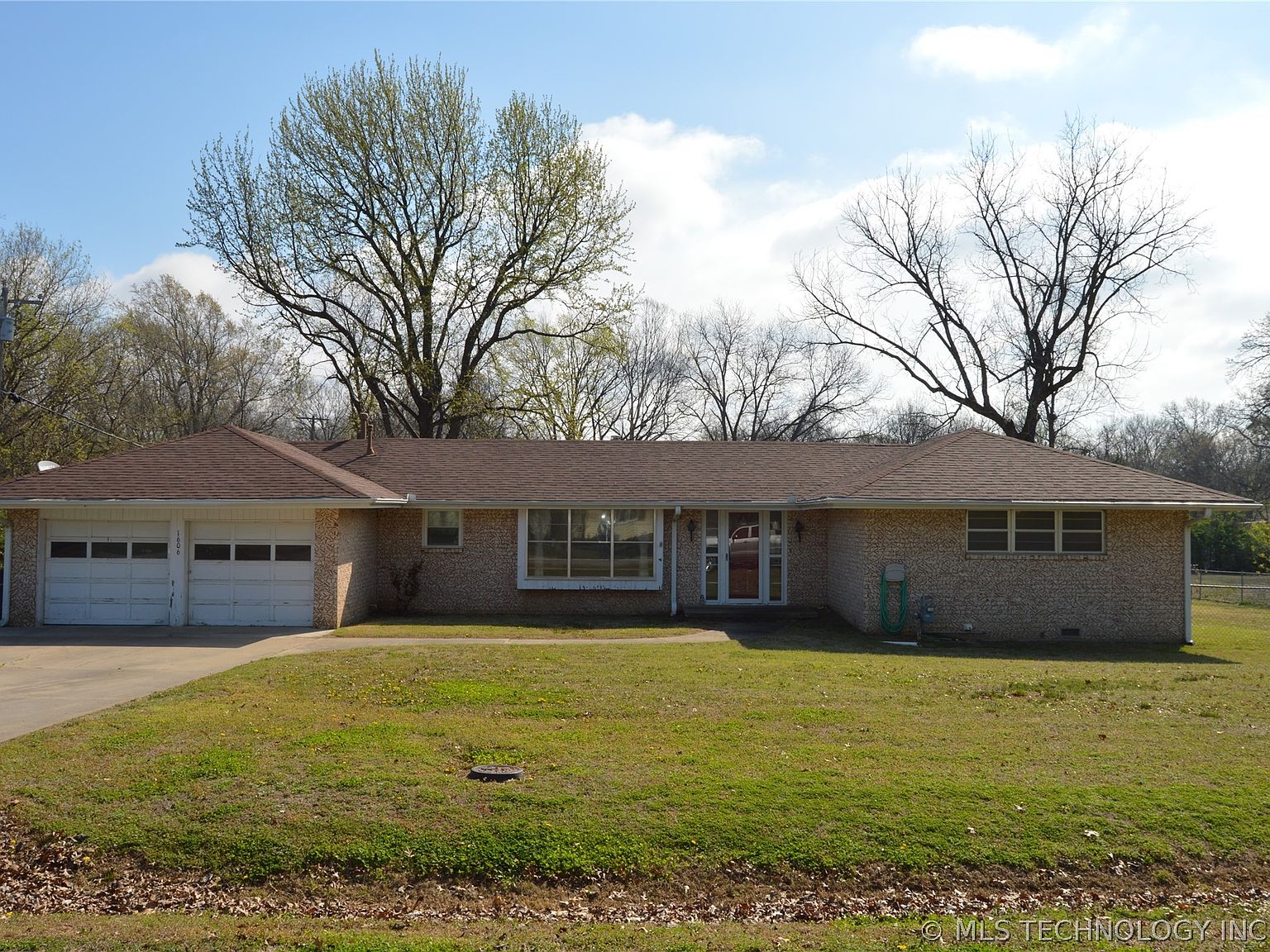 1606 Prairie Heights Dr, Bartlesville, OK 74006 | Zillow