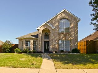 1113 Courtney Ln, Lewisville, TX 75077