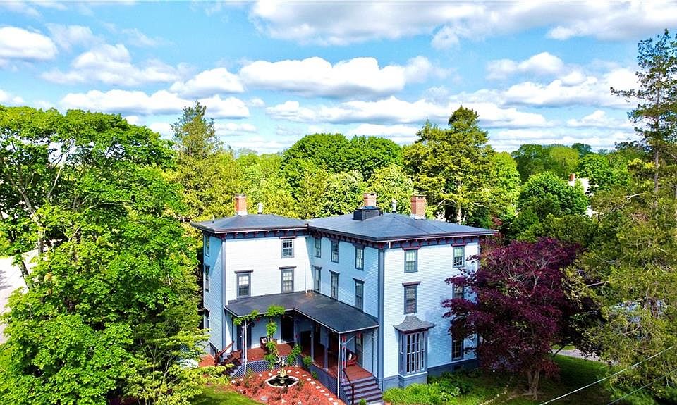 133 Spring St, East Greenwich, RI 02818 Zillow