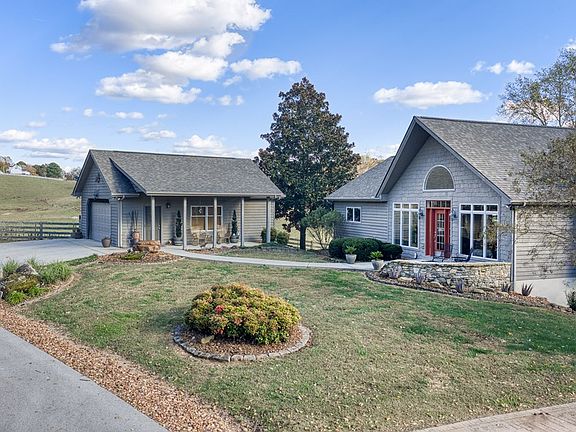 3rd image of 511 Mallard Pointe Rd