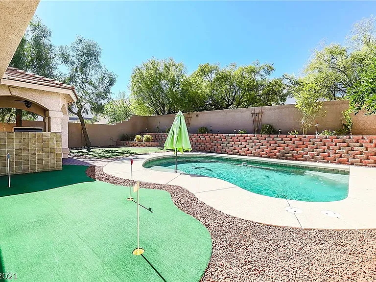 8101 Peach Flare St — Photo 9