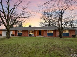 1616 Fairway Dr, Lima, OH 45805