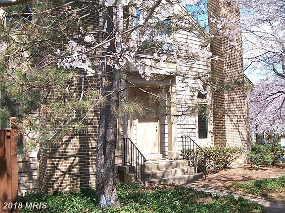 2nd image of 1056 Nicklaus Ct