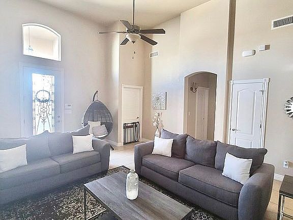 3rd image of 11595 Saint Thomas Way