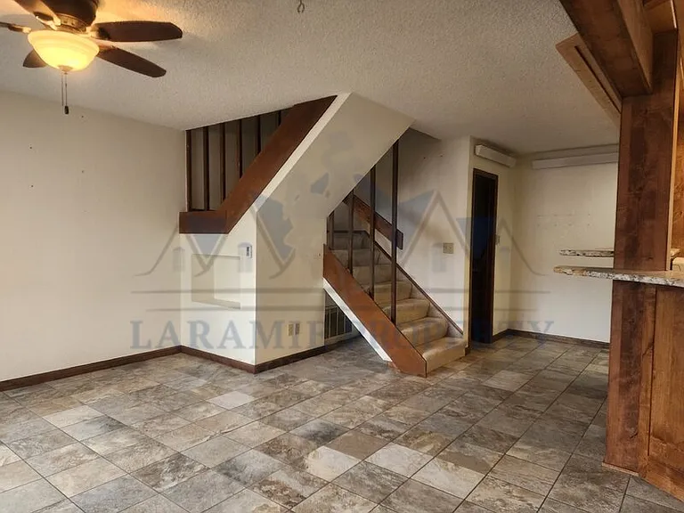 522 S Lincoln St #E — Photo 10