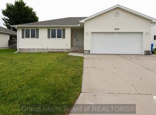 2209 Macron St, Grand Island, NE 68803