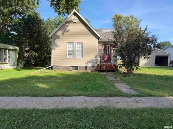 409 S Price St, Industry, IL 61440