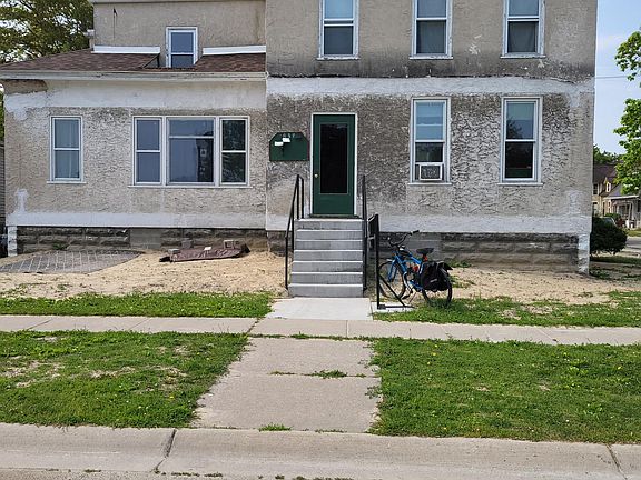 4th image of 838 Howard St #4