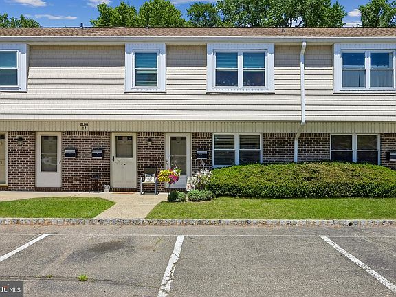 2nd image of 1407 Silver Ct