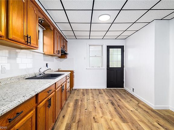 2nd image of 233 Beech Rd