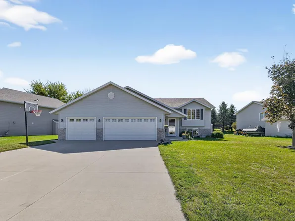 1306 6th St NE, Stewartville, MN 55976