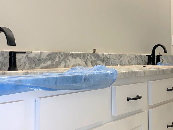 Owner s Bath