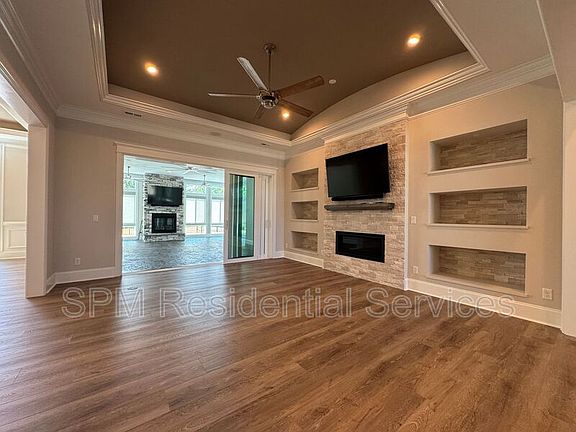 5th image of 2547 E Timber Crest Dr NE