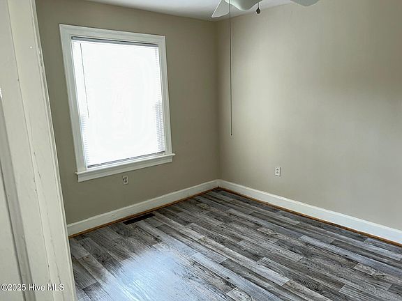 5th image of 2707 Jackson Dr