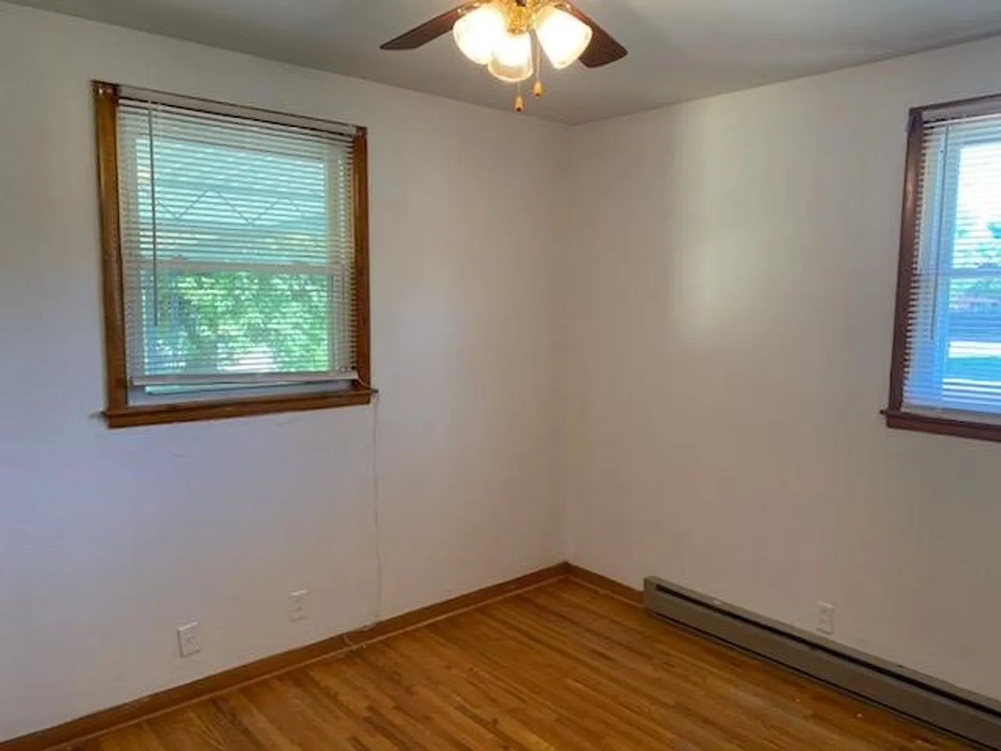 All brick cottage in East Nashville — Photo 4