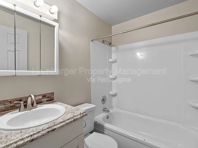 3203 N Smith St #12 — Photo 15