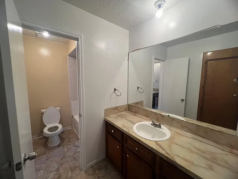 11514 Nobility Dr #C — Photo 15