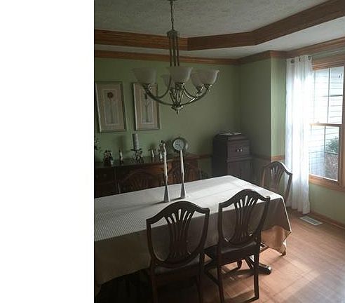4th image of 11568 Elizabeth Cir