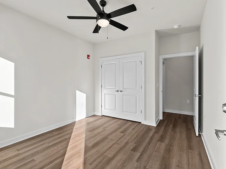 227 S 11th St #205 — Photo 15