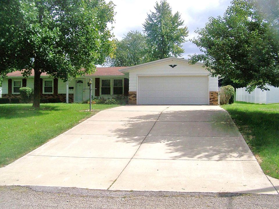 1st image of 706 N Cherry Ln
