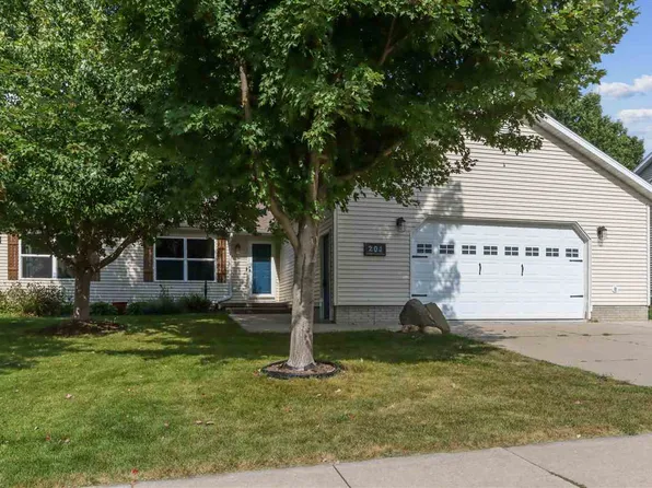 204 Westwood Rd, Williamsburg, IA 52361