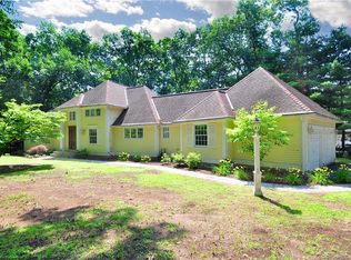 32 Pembroke Hl, Farmington, CT 06032