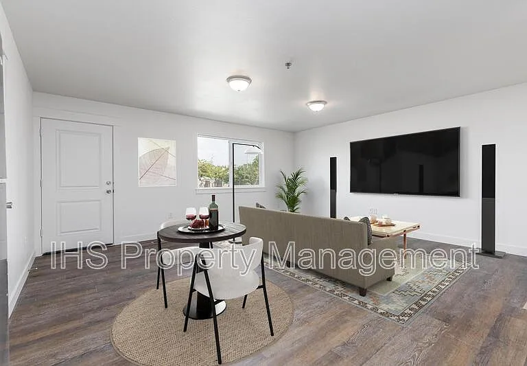485 S 38th Ave #B207 — Photo 2
